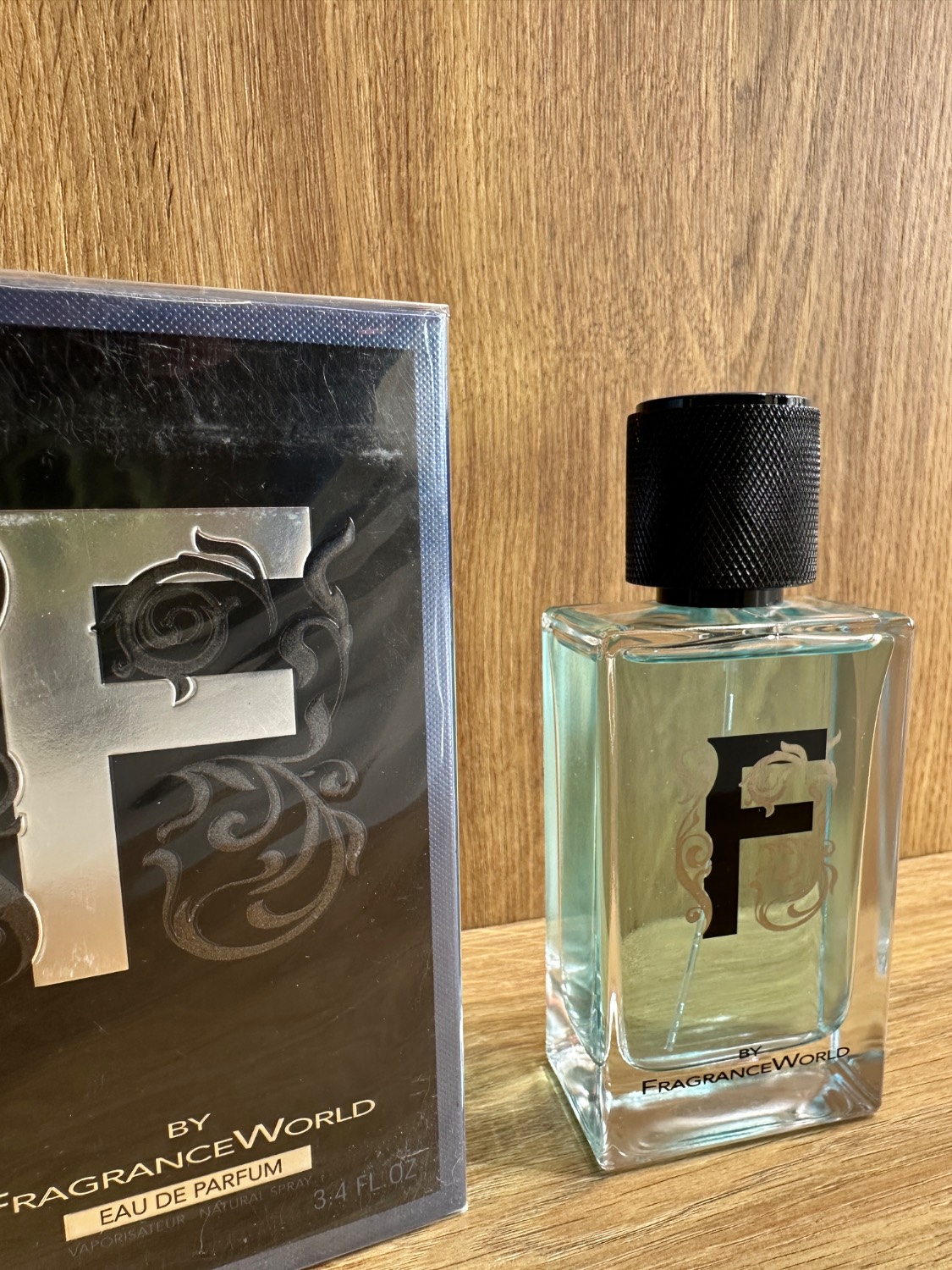 عطر ادکلن مردانه ایو سن لوران وای فراگرنس ورد اف (Fragrance Wold F / Yves Saint Laurent Y) حجم 100 میل